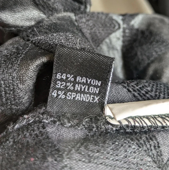 Lynn Ritchie Silver Black Pleather Tunic size Small‎ Goth Edgy Grunge Biker - Picture 5 of 8